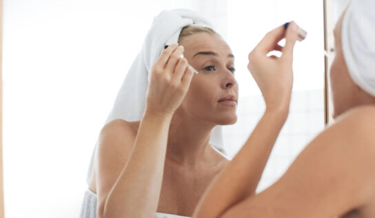Arrugas bajo los ojos: ¿Cómo prevenirlas?