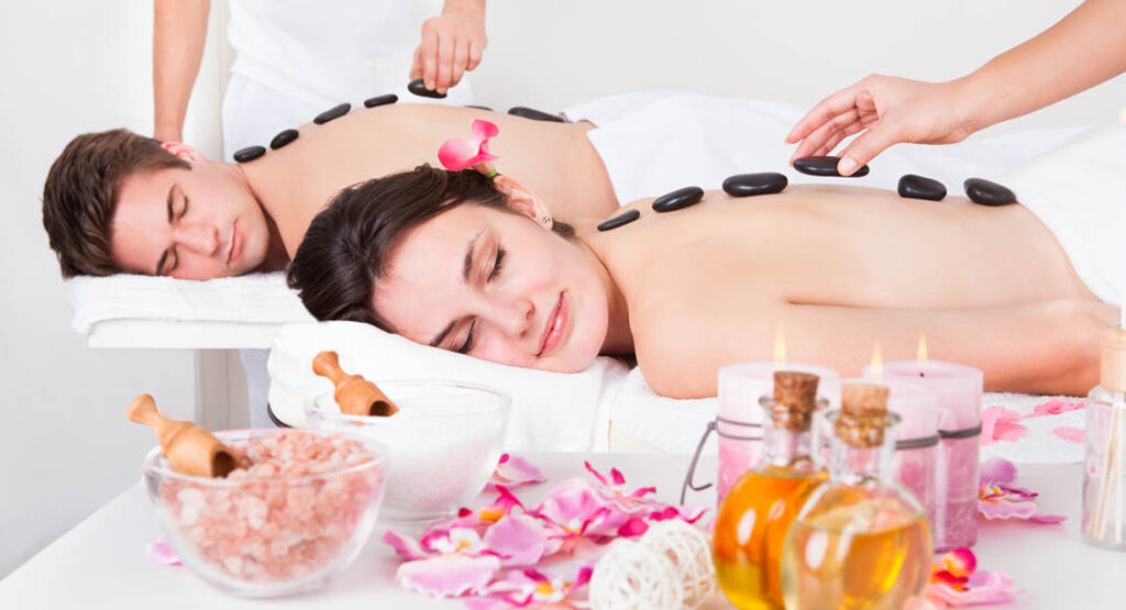 ¿Cómo se hace un masaje erótico?