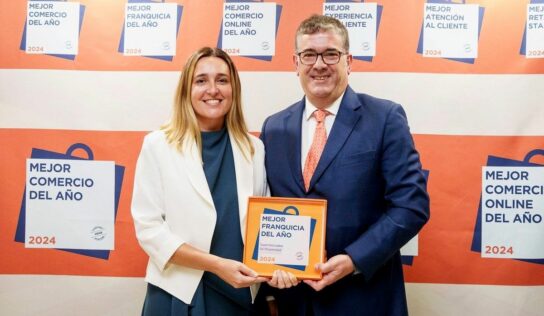 EROSKI recibe el Premio Mejor Comercio del Año 2024 en la categoría de Franquicias