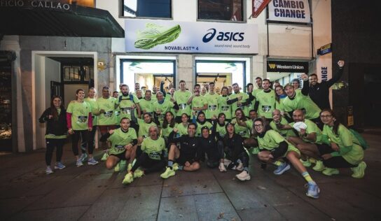 ASICS revoluciona el centro de Madrid con casi un centenar de corredores probando las nuevas NOVABLAST™ 4