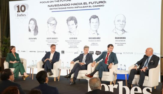 Alexis Obligi, CEO regional de Allianz Partners, participa en el X aniversario de Forbes