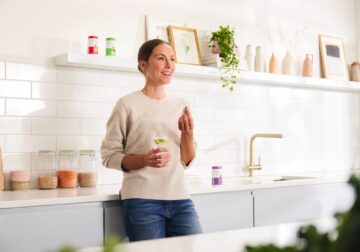 5 alimentos fotoprotectores para cuidar la piel del sol en verano, época en la que 1 de cada 3 españoles disminuye la ingesta de fruta y verdura