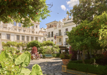 Hotel El Pilar de Andalucía en Estepona rinde homenaje al flamenco con espectaculares tributos gratuitos durante todo agosto