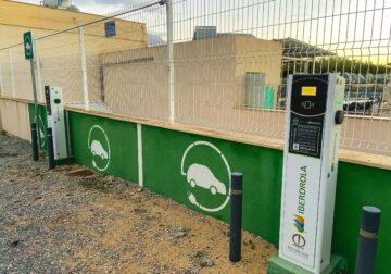 Camping Alicante Imperium se suma a la movilidad sostenible con la instalación de cargadores de vehículos eléctricos