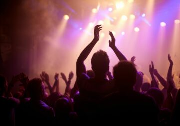 El 60% de los encuestados va a regalar entradas para eventos estas Navidades, según Allianz Partners