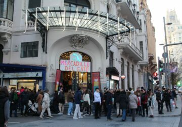 MERCADILLO DEL GATO abre sus puertas a la navidad