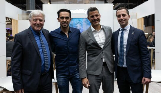 Alberto Contador y OK Mobility presentan su equipo ciclista para la Mallorca 312 en FITUR