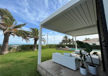 Las pérgolas bioclimáticas permiten un ahorro de hasta el 30% en Castellón y Tarragona