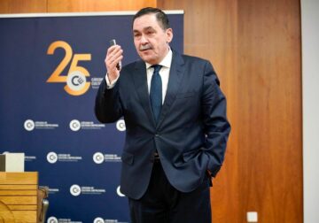 La Universitat de València inaugura la 26ª edición de ‘Qui pot ser empresari?’ con José Rosell como director académico