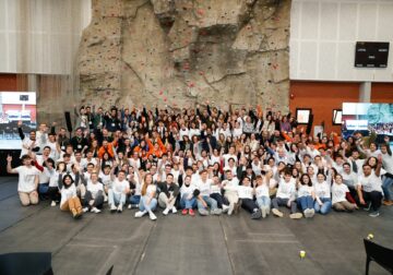 Las 100 mentes más brillantes de la UPV se exhiben en la jornada de captación de talento ‘Quédate’