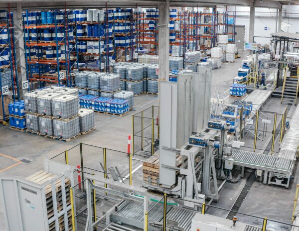 FUCHS España incrementa un 25% su producción para atender nuevos mercados y fortalecer su posición en el sector de la automoción