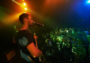 PRIXMAPRO señala los beneficios de contratar música en vivo para eventos