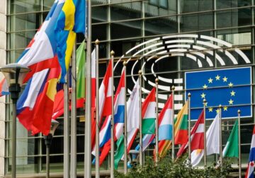 Los inversores estadounidenses apuestan fuerte por Europa: entradas récord en ETF europeos en 2025