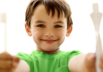 Fluocaril: cómo lograr que la hora de lavarse los dientes sea divertida y eficaz para los hijos