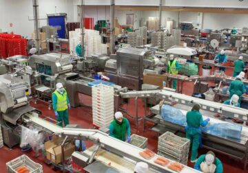 Emcesa lleva cada día directamente a la mesa productos de máxima calidad y seguridad alimentaria