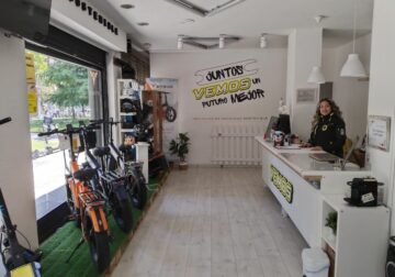 Movilidad sostenible desde Pamplona: VEMOS, expertos en equipos eléctricos y su mantenimiento