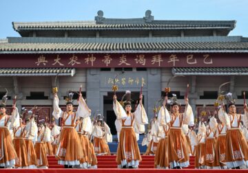 Se celebra una ceremonia ritual ancestral en Suizhou, ciudad natal del emperador chino Yan