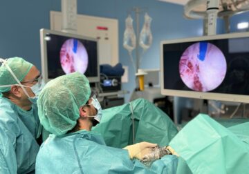 Dr. Gregorio Garmendia, jefe del servicio de Urología de Policlínica Gipuzkoa: «La prevención, el diagnóstico precoz y la cirugía robótica han supuesto un gran paso en el tratamiento del cáncer de próstata»