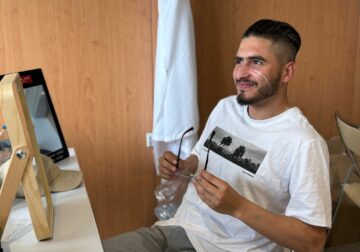 Ópticos voluntarios de Ver para Crecer devuelven la salud visual a 77 personas en situación vulnerable en Pamplona