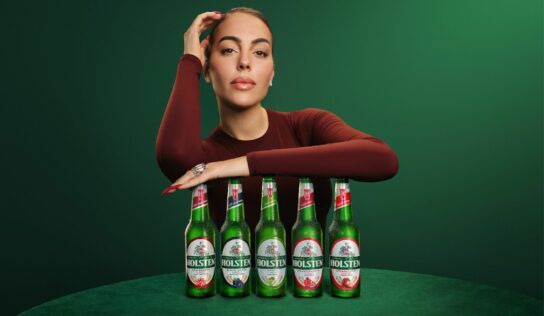 Georgina Rodríguez lleva su poder de estrella a la nueva y audaz campaña de Holsten en Arabia Saudí