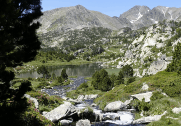 Las salidas guiadas al Bac de Llívia, una propuesta veraniega para descubrir el corazón de la Cerdanya