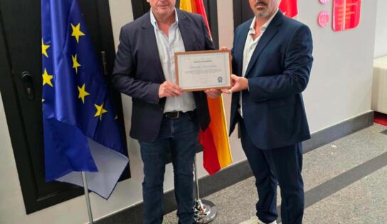 La acreditadora internacional de calidad DQ Certificaciones le otorga a Formación Universitaria la mención de Honor 2025 por su calidad educativa