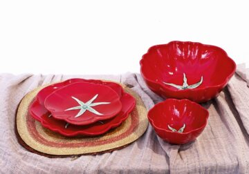 El verano empieza en la mesa, llena de colores vibrantes y texturas artesanales