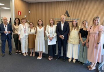 La Comunidad de Madrid visita al Centro Integral para la Búsqueda de Empleo de la Fundación Adecco y reconoce la capacitación digital de personas en riesgo de exclusión
