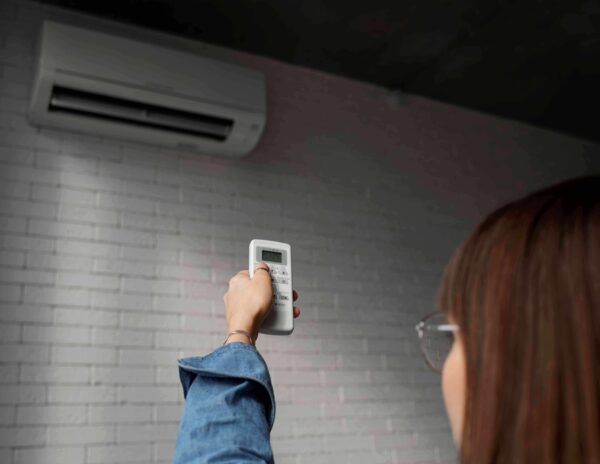 Solar360 analiza el ventilador y el aire acondicionado como alternativas para combatir el calor del verano