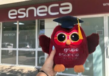 Grupo Esneca Formación celebra su 12º aniversario con la campaña ‘Neca por el mundo’