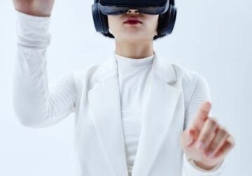 Revolutia convierte la IA en la vía rápida al empleo: 4 meses frente a 4 años de carrera