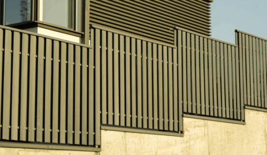 Aluvidal apuesta por la instalación de vallas de aluminio en Zaragoza como solución duradera y estética
