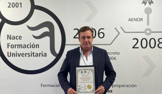 Ignacio Campoy Aguilar, Cum Laude por el Instituto Internacional de Estudios Globales para el Desarrollo Humano