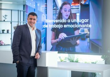 Konecta y CrewAI se unen para transformar las operaciones de CX con IA agéntica