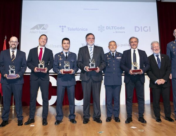 El Ejército del Aire y del Espacio, AMETIC y Cellnex, galardonados en Foro Telecos y Premios COITT 2025