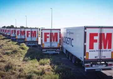 FM Logistic Ibérica refuerza su flota con 40 nuevos tráilers rotulados para consolidar corredores de transporte más robustos