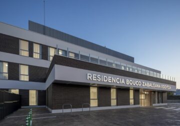 emeis inaugura su nueva residencia Bouco Vitoria Zabalgana