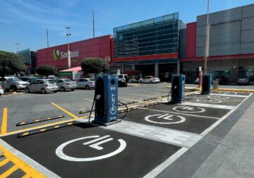 XCharge impulsa la movilidad eléctrica en Méjico con FAZT para los supermercados Soriana