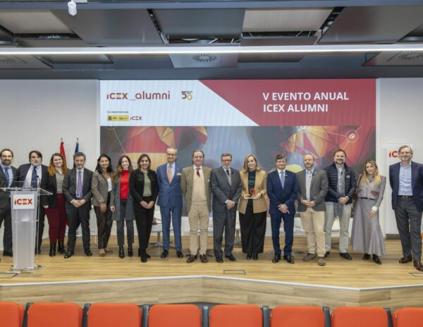 La red ICEX Alumni consolida 50 años de talento que cruza fronteras con más de 9.000 profesionales