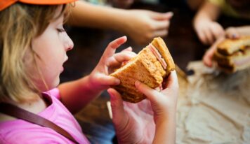 Roll’eat supera las 5.000 toneladas de aluminio evitadas gracias a la sustitución del papel de un solo uso en los almuerzos escolares
