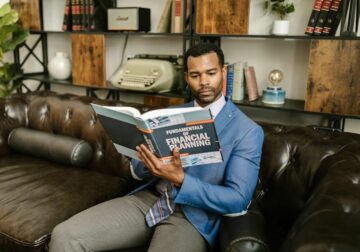 Las opiniones sobre CREDITANDO confirman: el aprendizaje autodirigido es la clave para la felicidad financiera