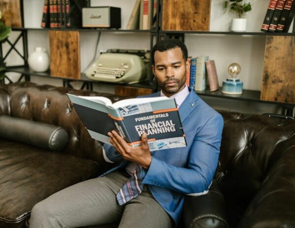 Las opiniones sobre CREDITANDO confirman: el aprendizaje autodirigido es la clave para la felicidad financiera