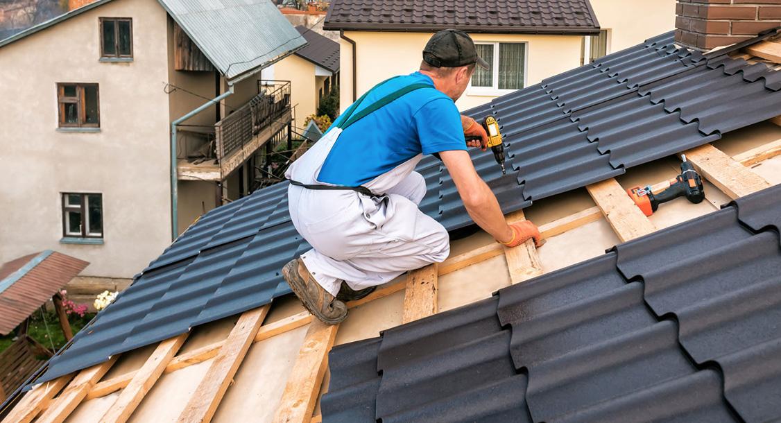 Cómo prolongar la vida útil de tu cubierta con mantenimiento especializado
