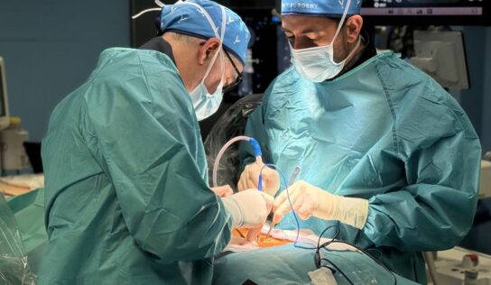 Dr. Nicolás Samprón, jefe del servicio de Neurocirugía de Policlínica Gipuzkoa: «La planificación es la parte más importante de la cirugía de columna»