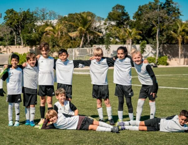 Tulum Country Club impulsa la formación deportiva con las primeras Clinics de la Fundación Real Madrid en México