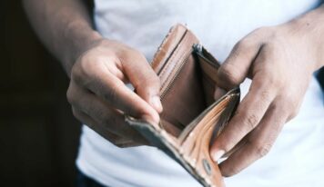 CREDIAHORA analiza cómo afrontar gastos imprevistos manteniendo la salud financiera