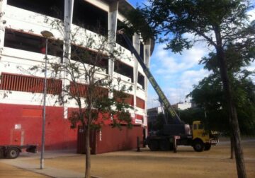 Grúas Torre del Oro lidera el sector de la elevación con soluciones especializadas para grandes montajes