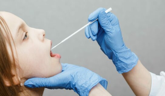 Dr. Carlos Saga, otorrinolaringólogo de Policlínica Gipuzkoa: «La mínima invasión debe ser la norma en el tratamiento de las enfermedades de las glándulas salivales»