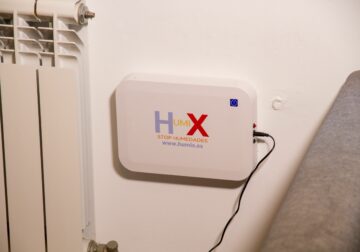 Ocho años con humedad en casa: una vecina de Valladolid documenta cómo su pared se seca en tres meses