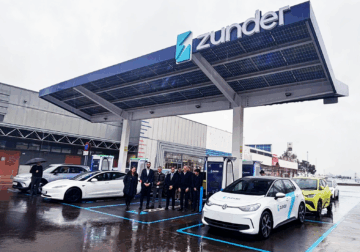 Zunder inaugura su estación de carga en Sedaví (Valencia) tras reconstruir los daños causados por la DANA